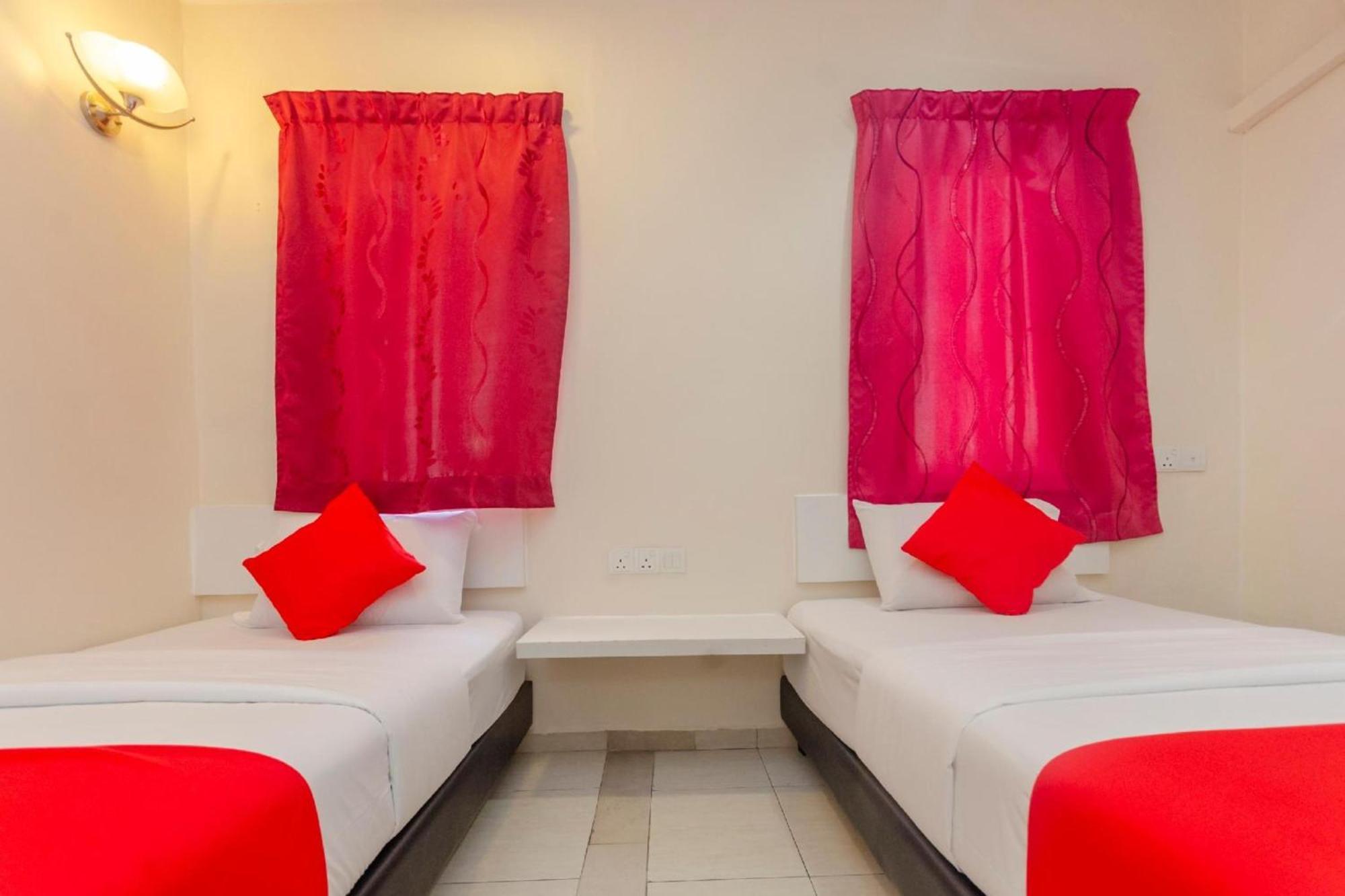 Skudai Hotel Exterior photo