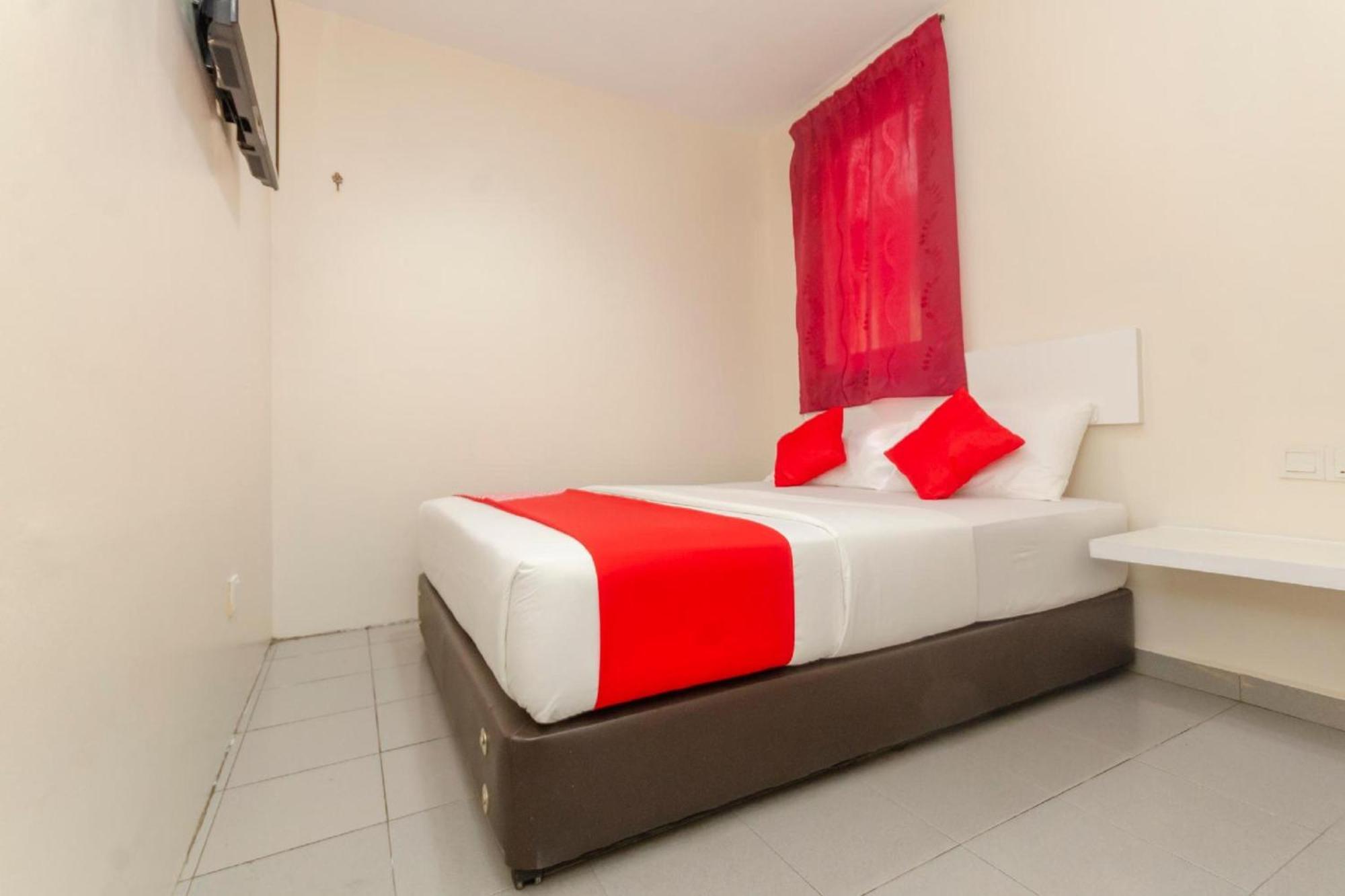 Skudai Hotel Exterior photo