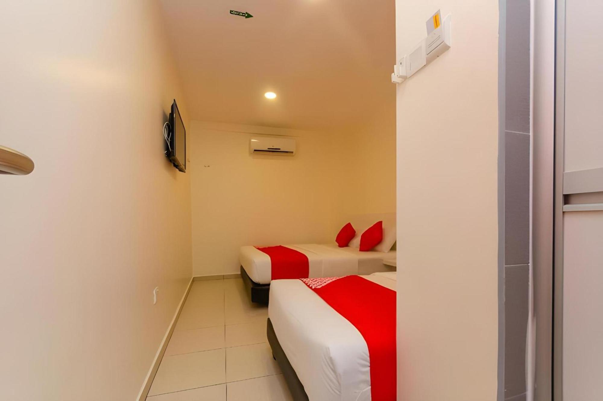 Skudai Hotel Exterior photo